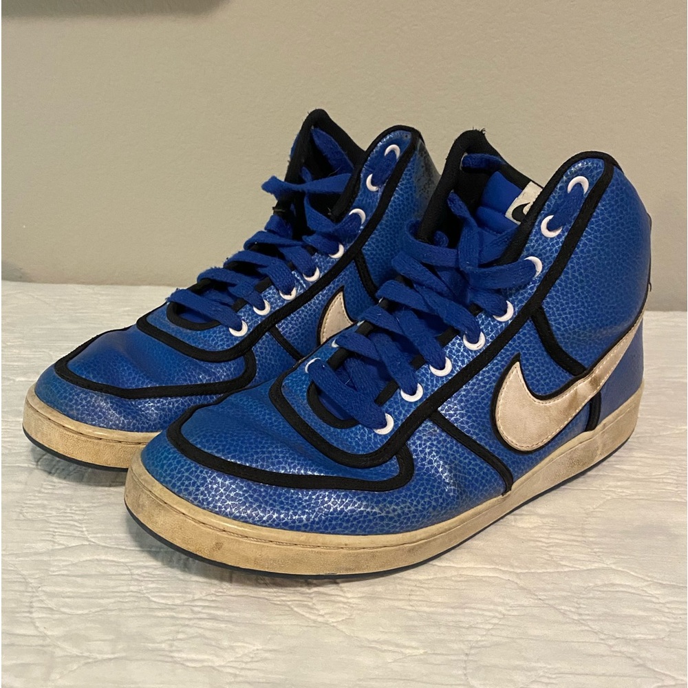 Men’s Nike high top shoes